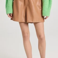 A.L.C. Kaleb Shorts -Deals Glitz Muse Store alccc4245311835 1676566871046 2 0. UX357 QL90