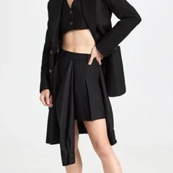 GOEN.J Layered Raw Edge Pleated Mini Skirt -Deals Glitz Muse Store goenj302081071b 1683645851538 2 0. UX357 QL90