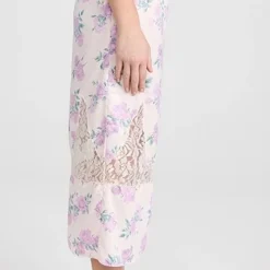 LoveShackFancy Fayette Skirt -Deals Glitz Muse Store lshac3112837531 1679420010396 2 0. UX357 QL90