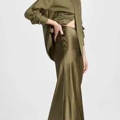 Nili Lotan Clelia Slik Skirt -Deals Glitz Muse Store nlota2130314fce 1675463535610 2 0. UX357 QL90