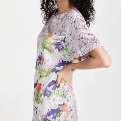 Snow Xue Gao Collage Caftan Dress -Deals Glitz Muse Store snowx3000882214 1674862651271 2 0. UX357 QL90