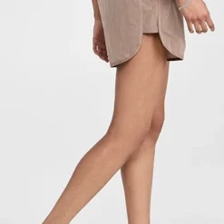 Varley Harmon High Rise Shorts -Deals Glitz Muse Store varle3025114495 1684336082913 2 0. UX357 QL90